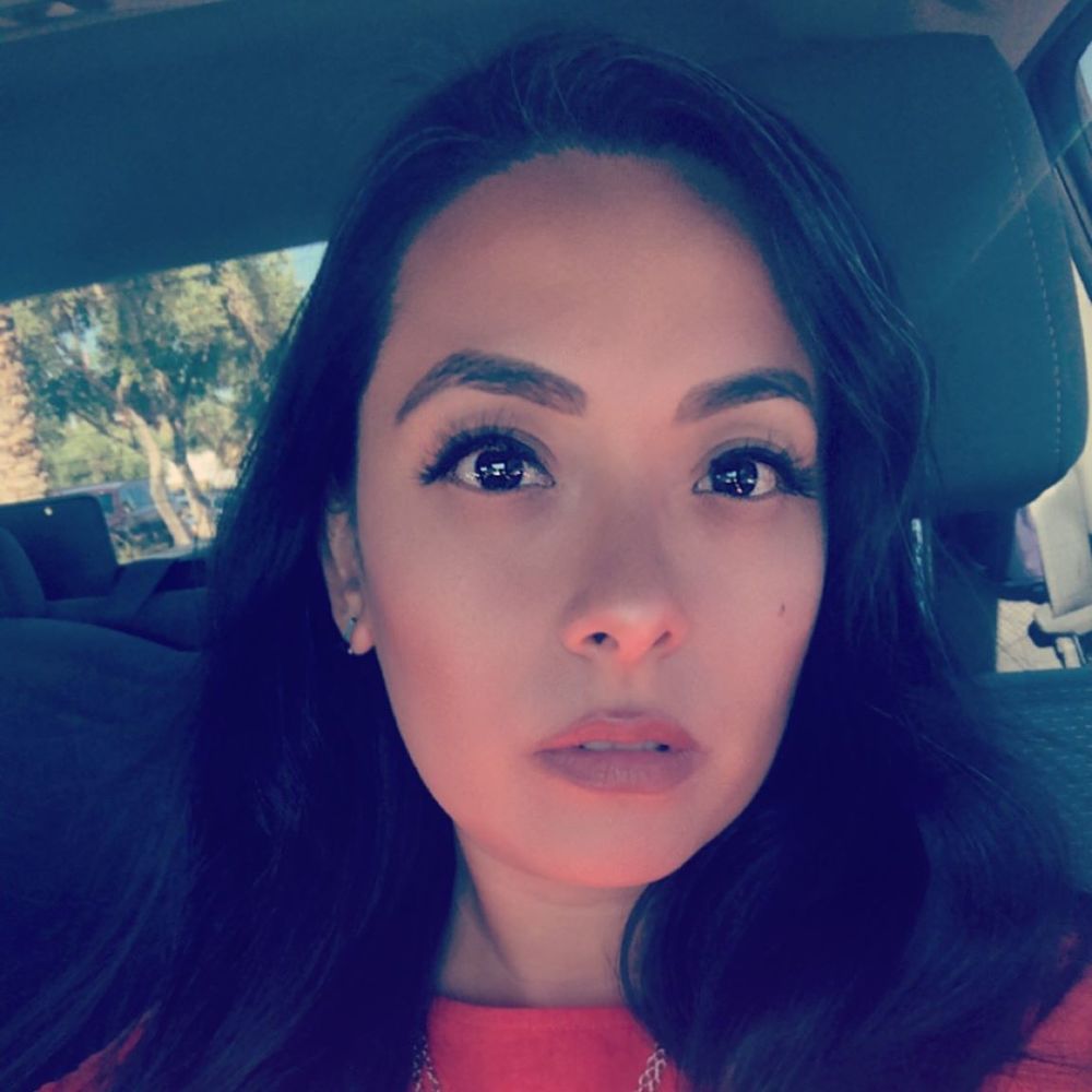 Meet your Posher, Esha